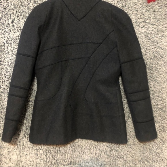 Beautiful Women’s Classy Gray Wool & Lana Vest With Front Zipper in Exce… - Picture 8 of 9